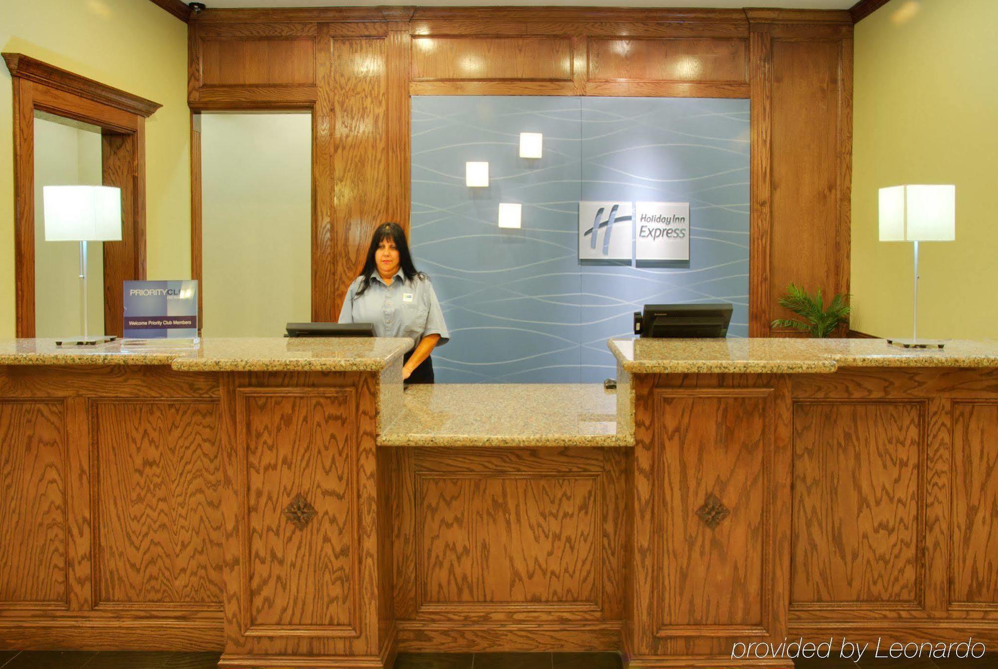 Holiday Inn Express Hotel Galveston West-Seawall, An Ihg Hotel Interior photo